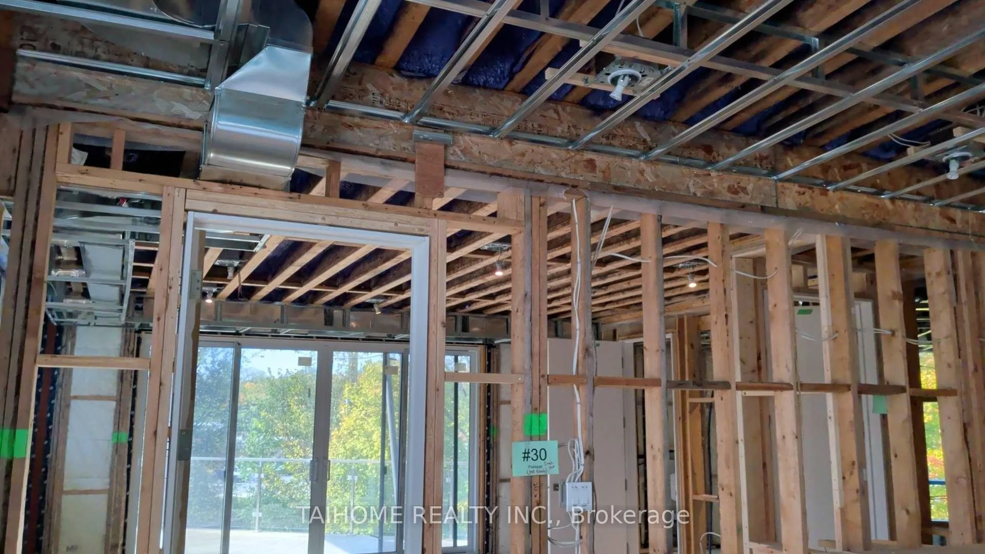 Photo 27 of 40 Tottenham Road, North York, Banbury-Don Mills — HOMEH