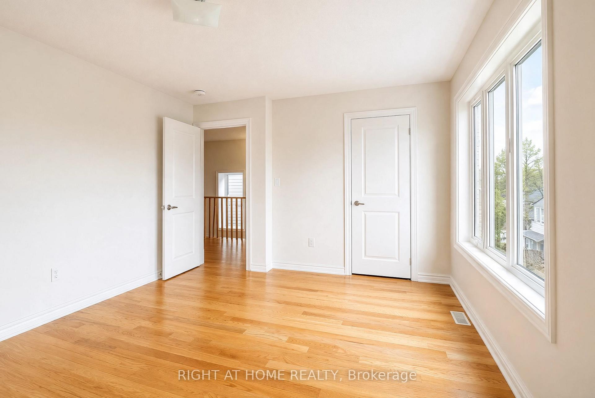 Photo 10 of 108 Nottingham Road, Barrie, Rural Barrie Southeast — HOMEH