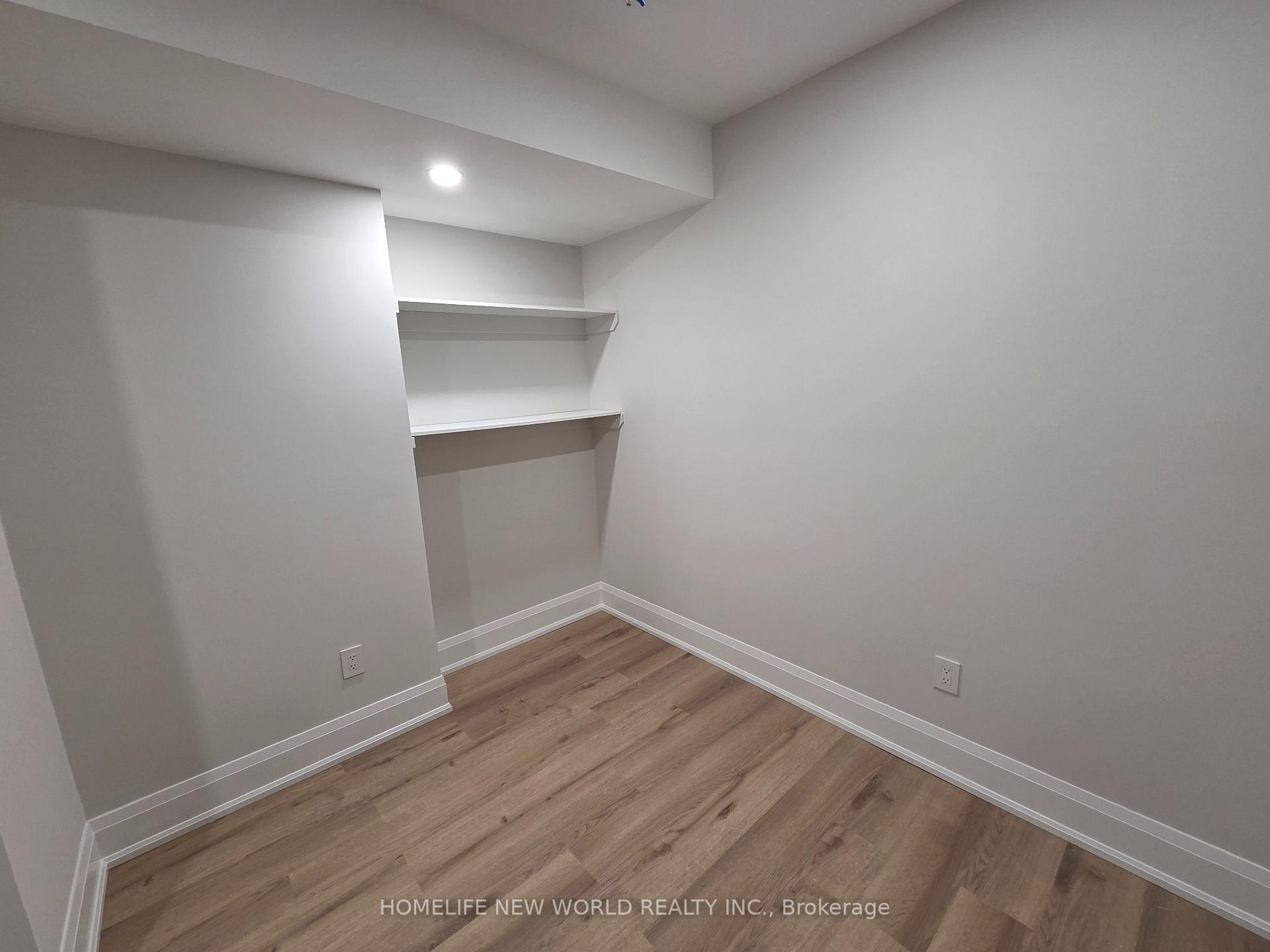 Photo 10 of 49 Berczy Manor Crescent, Markham, Rural Markham — HOMEH