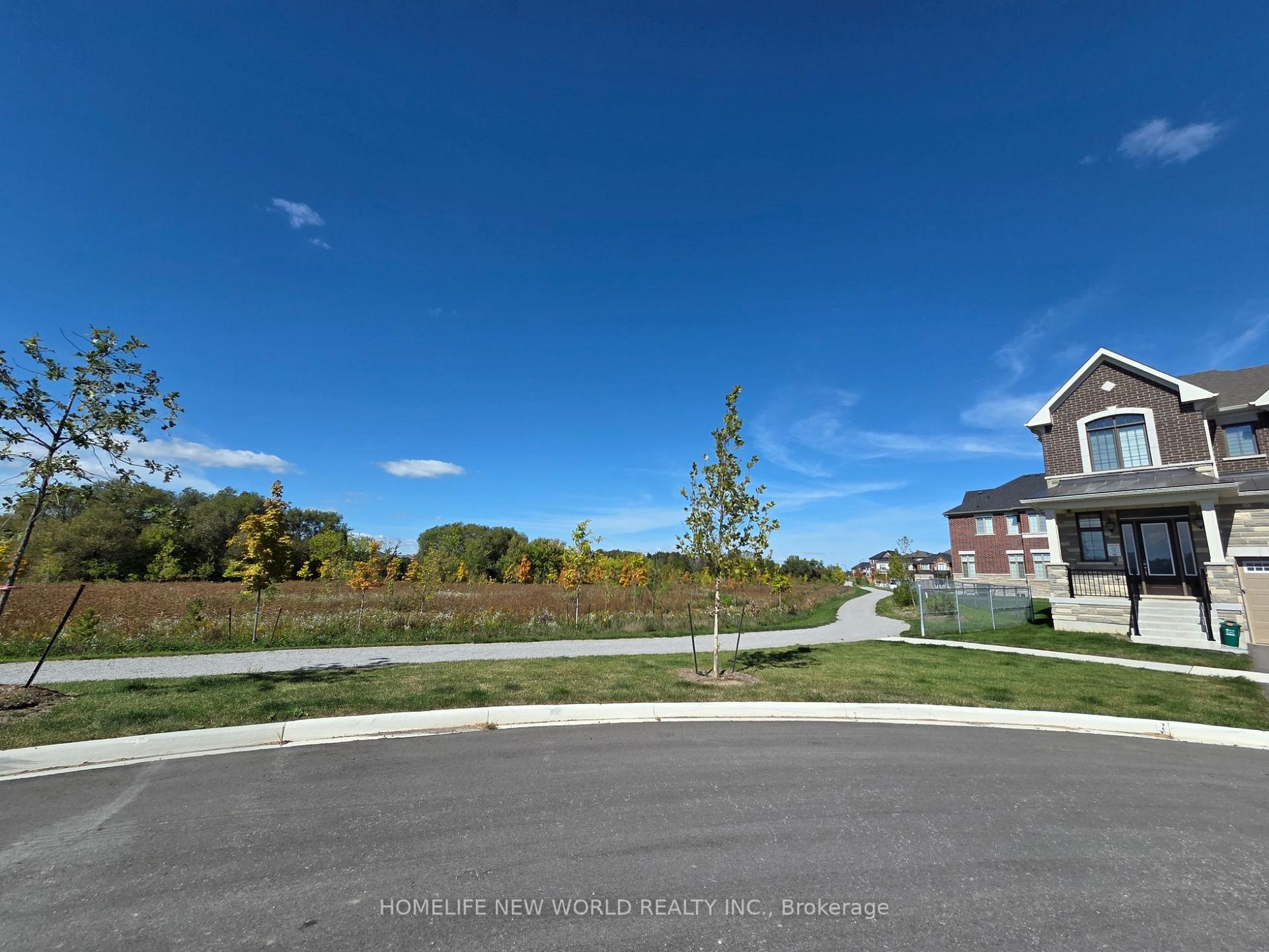 Photo 15 of 49 Berczy Manor Crescent, Markham, Rural Markham — HOMEH