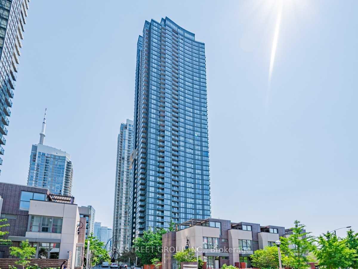Photo of Unit 3912, 11 Brunel Court