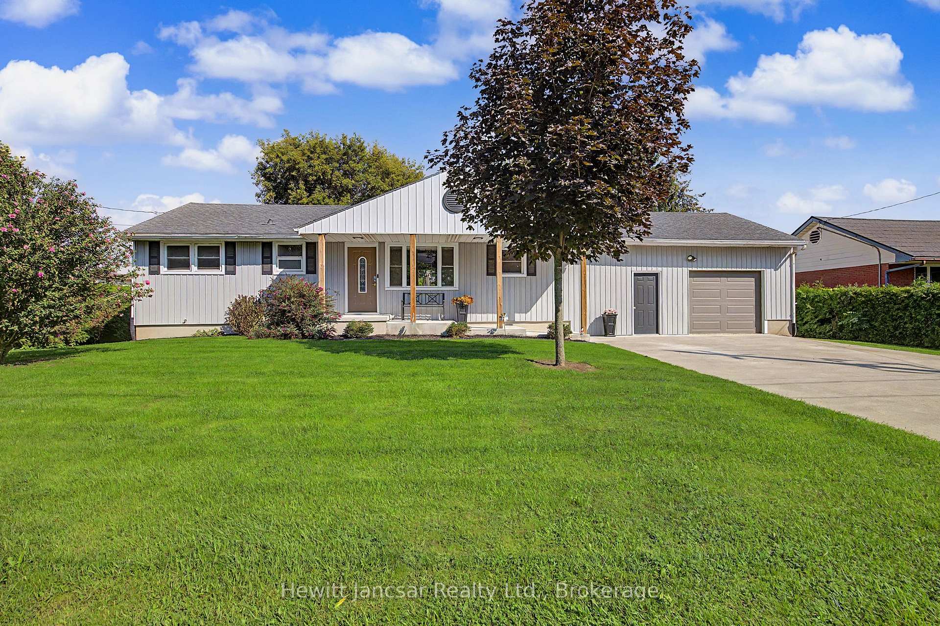 Photo 5 of 4 Fairview Street, Tillsonburg — HOMEH