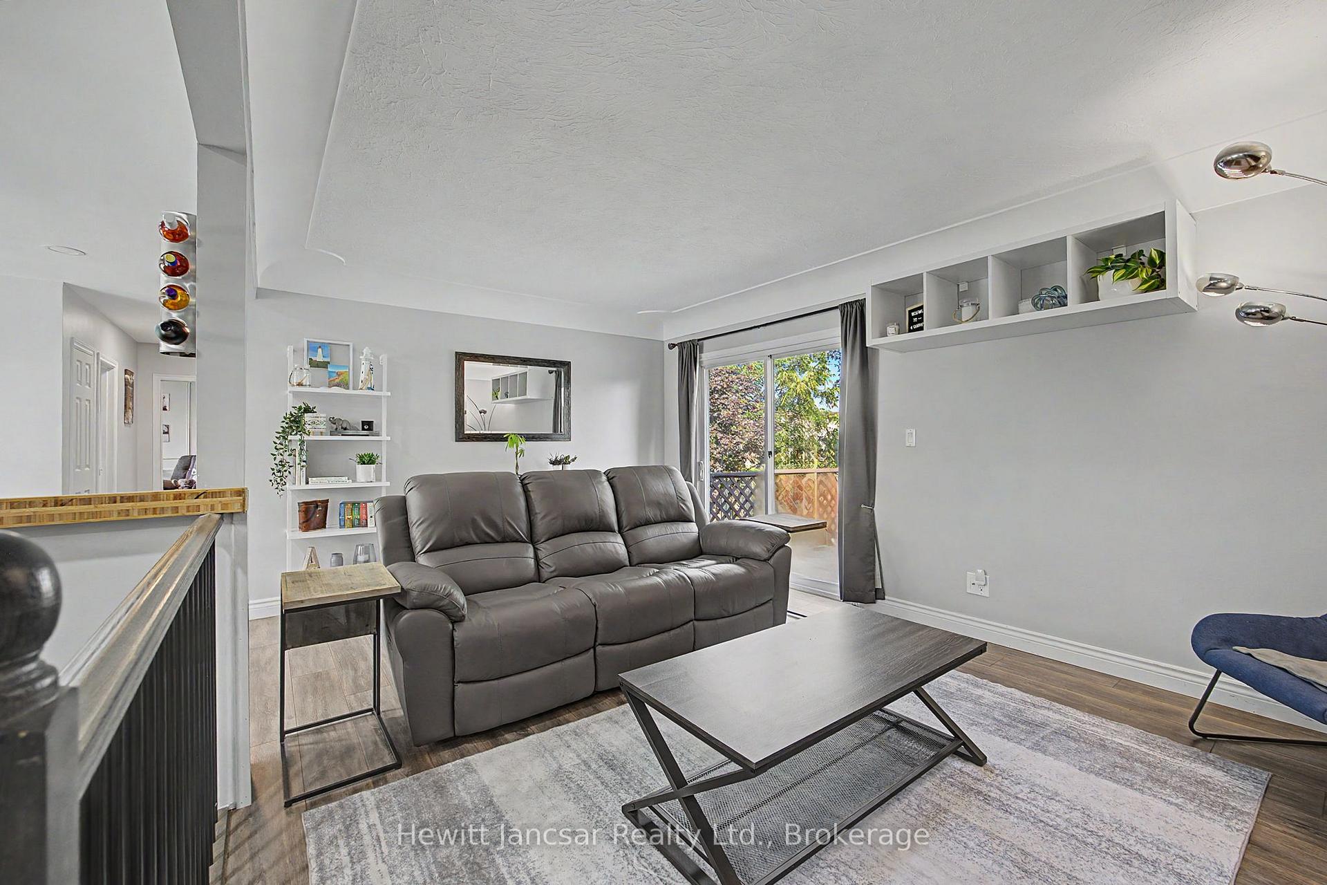 Photo 10 of 4 Fairview Street, Tillsonburg — HOMEH