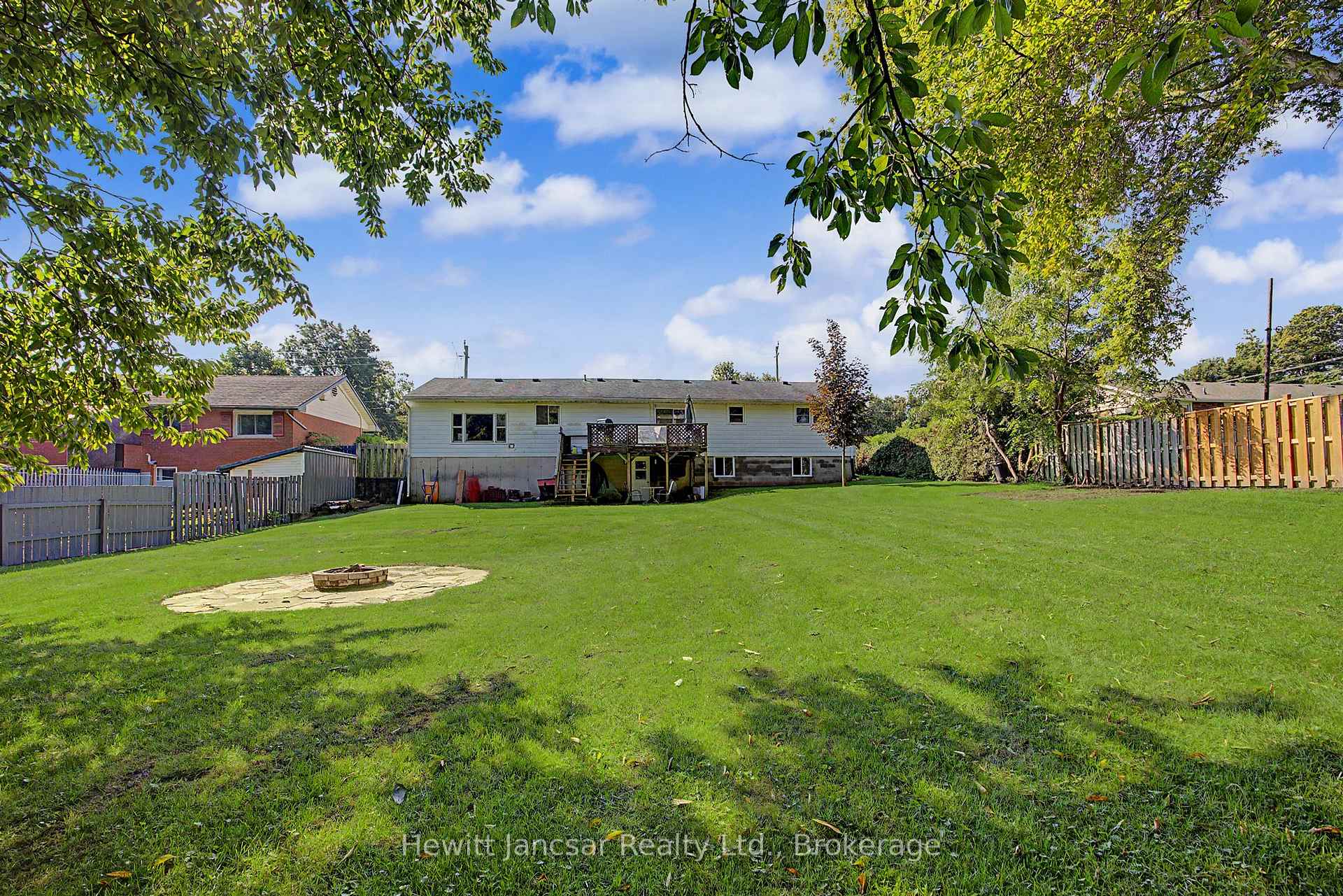 Photo 33 of 4 Fairview Street, Tillsonburg — HOMEH