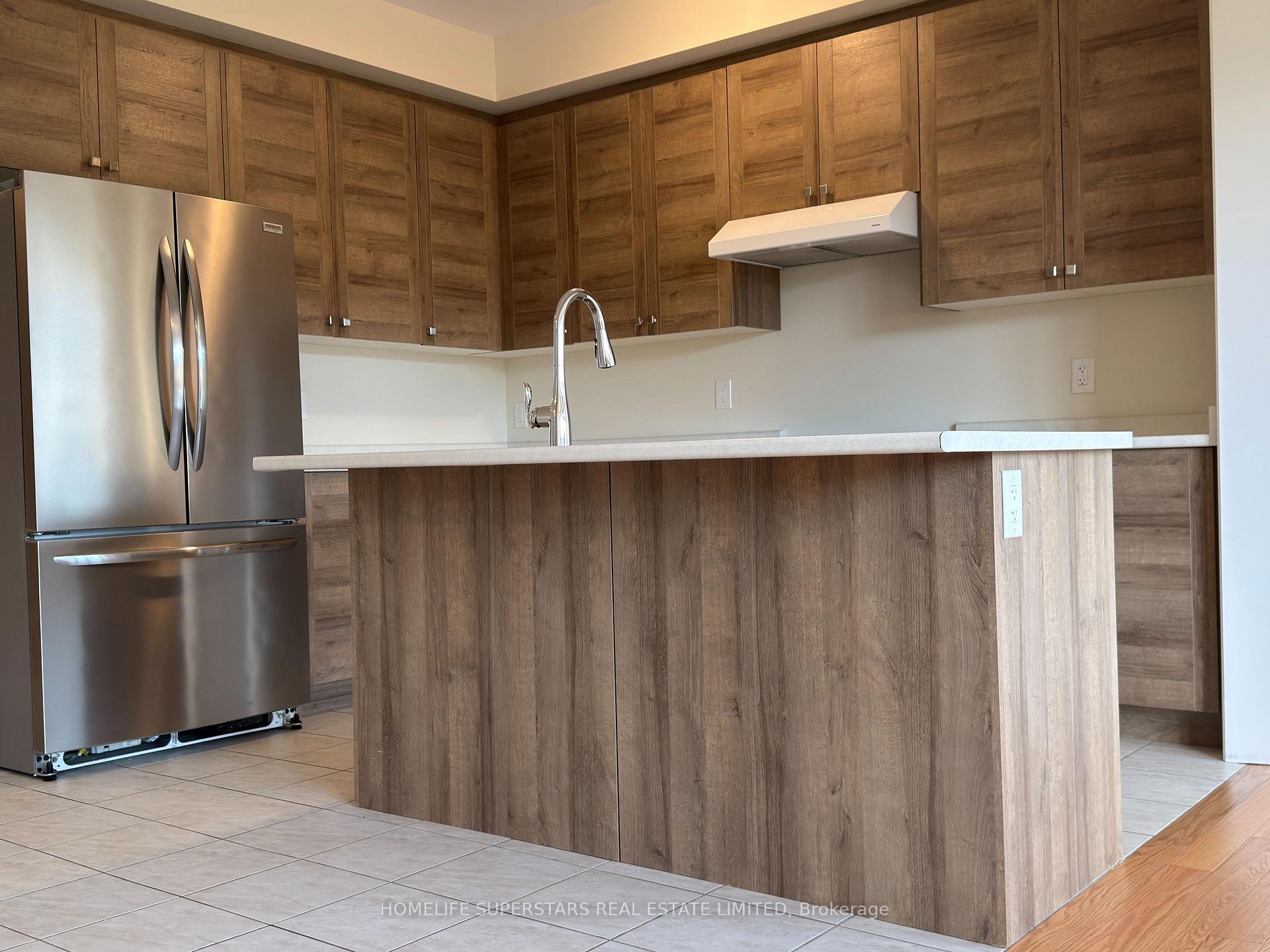 Photo 4 of 349 Vanilla Trail, Thorold, Rolling Meadows — HOMEH