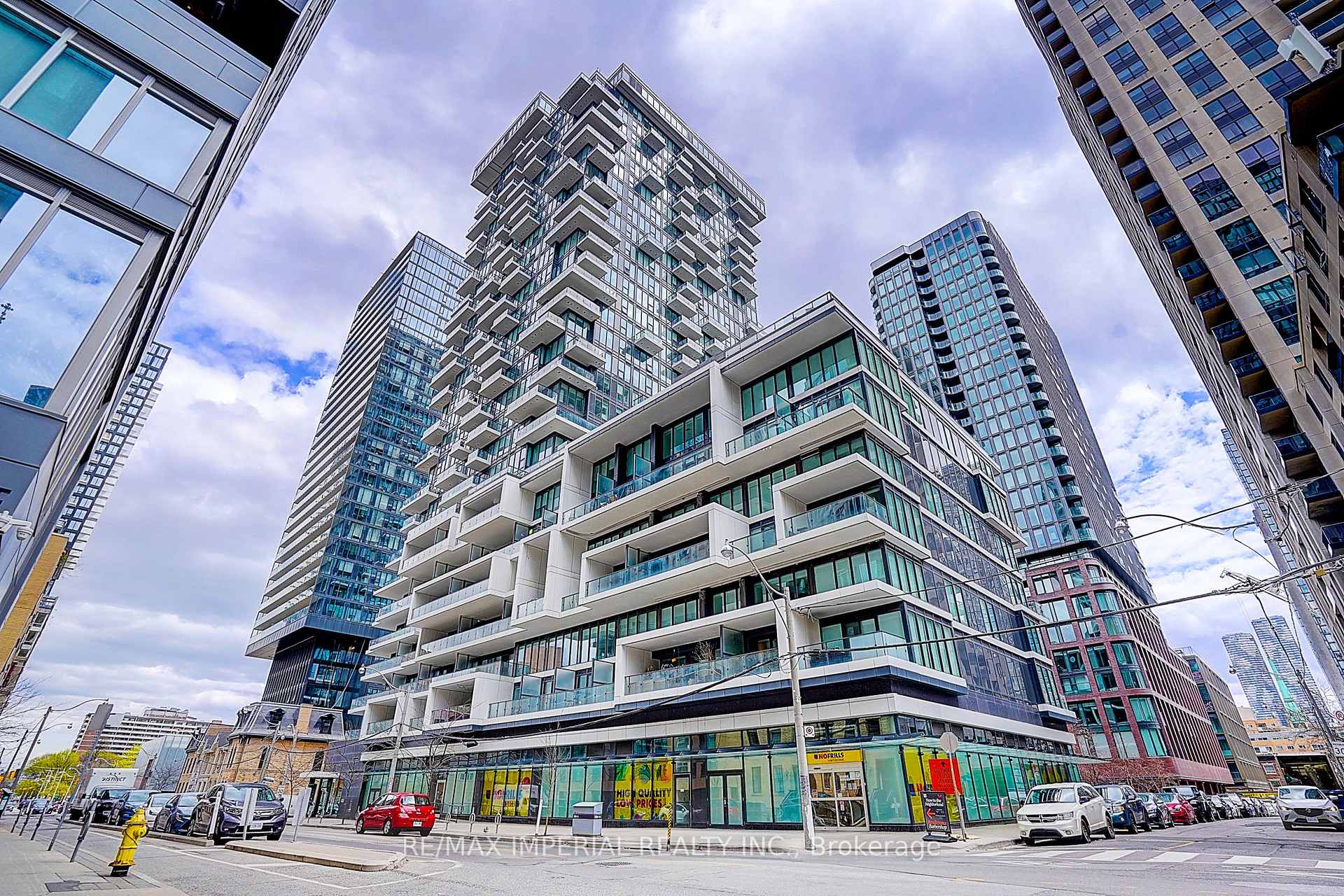Photo of Unit 710, 77 Shuter Street