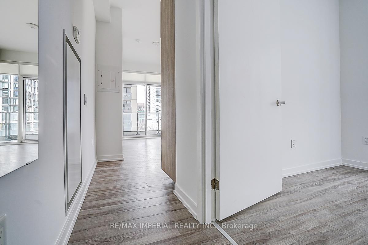 Photo 6 of Unit 710, 77 Shuter Street, Toronto, Church-Yonge Corridor — HOMEH