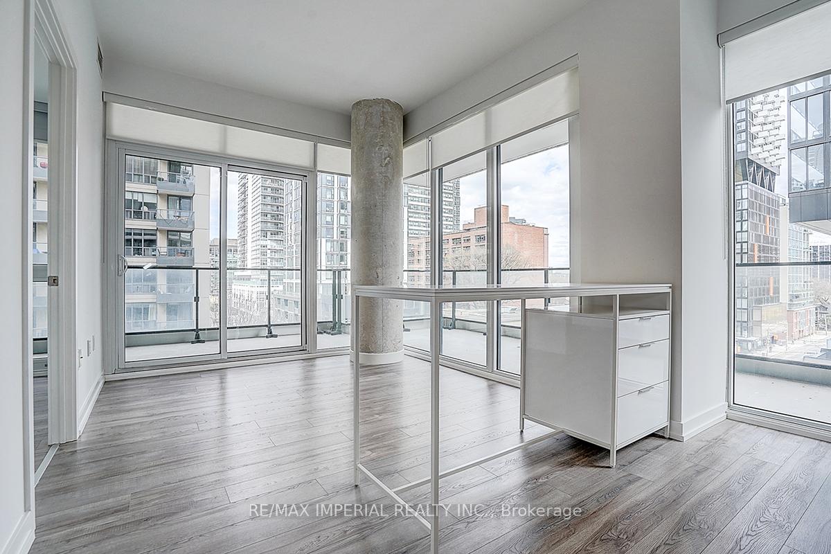 Photo 8 of Unit 710, 77 Shuter Street, Toronto, Church-Yonge Corridor — HOMEH