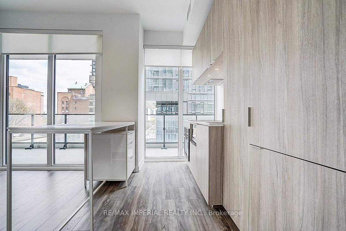 Photo 9 of Unit 710, 77 Shuter Street, Toronto, Church-Yonge Corridor — HOMEH