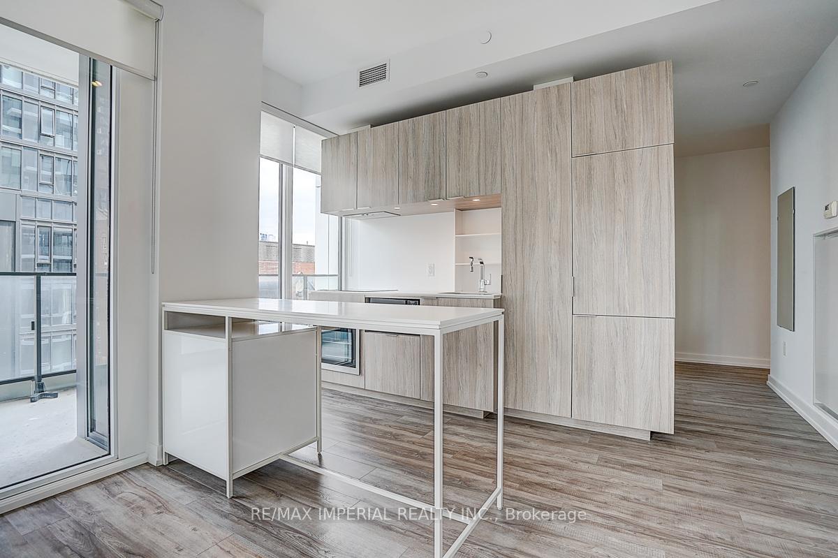Photo 10 of Unit 710, 77 Shuter Street, Toronto, Church-Yonge Corridor — HOMEH