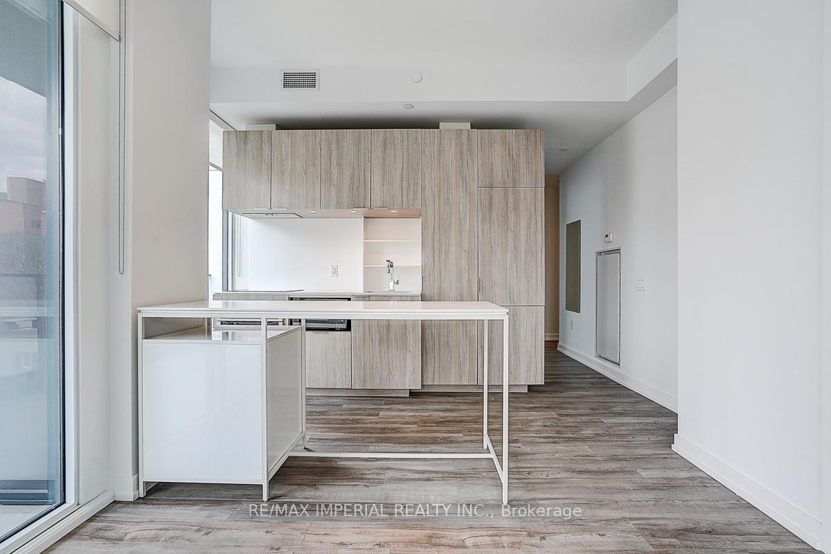 Photo 11 of Unit 710, 77 Shuter Street, Toronto, Church-Yonge Corridor — HOMEH