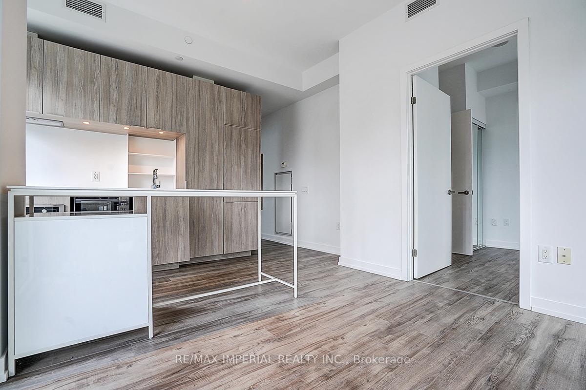 Photo 19 of Unit 710, 77 Shuter Street, Toronto, Church-Yonge Corridor — HOMEH