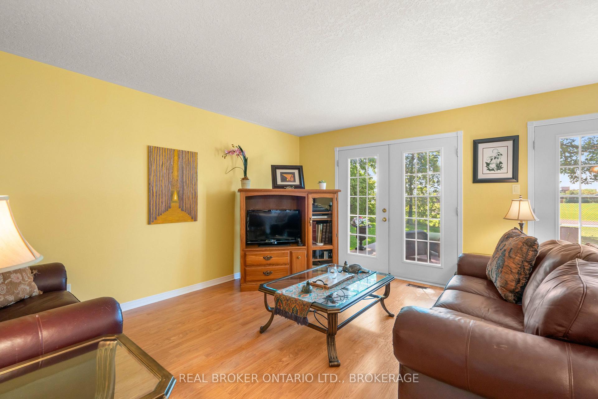 Photo 20 of 508 Jo Anne Crescent, Cornwall, Cornwall — HOMEH