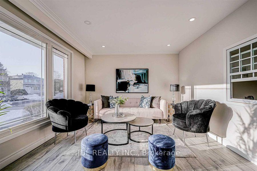 Photo 4 of 47 Greyhound Drive, North York, Bayview Woods-Steeles — HOMEH