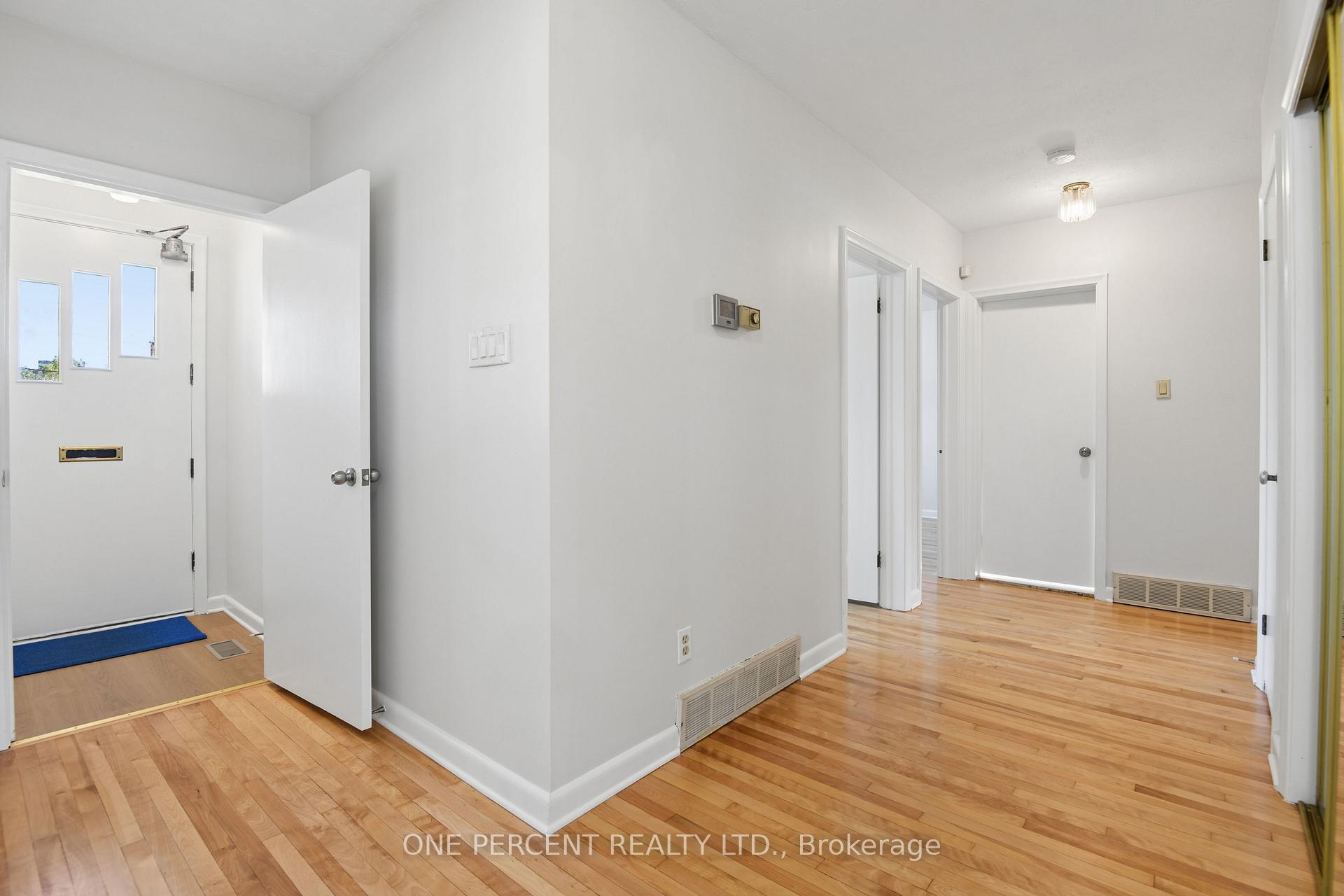 Photo 5 of 1240 Field Street, Ottawa, Bel Air Park — HOMEH