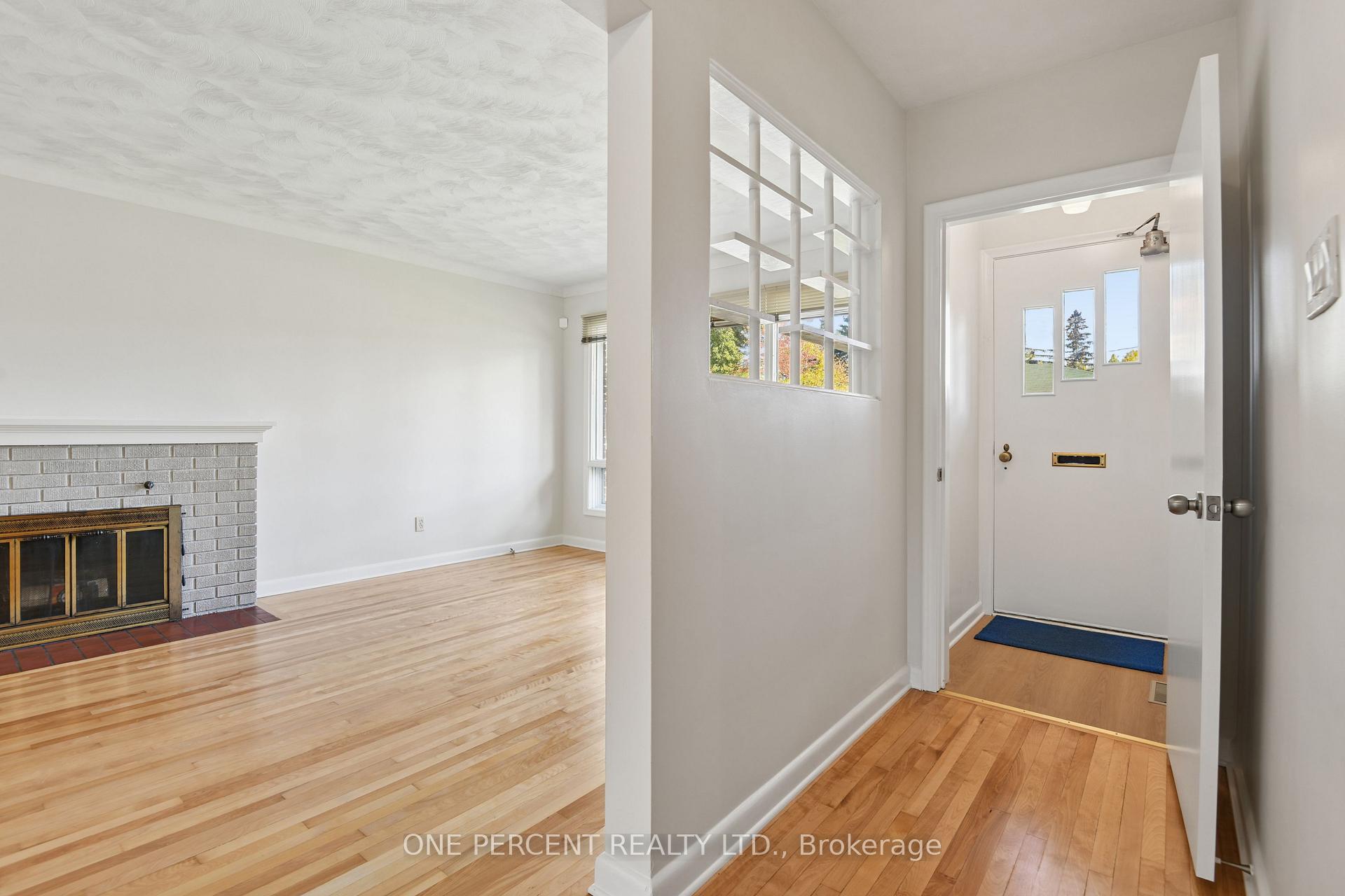 Photo 6 of 1240 Field Street, Ottawa, Bel Air Park — HOMEH