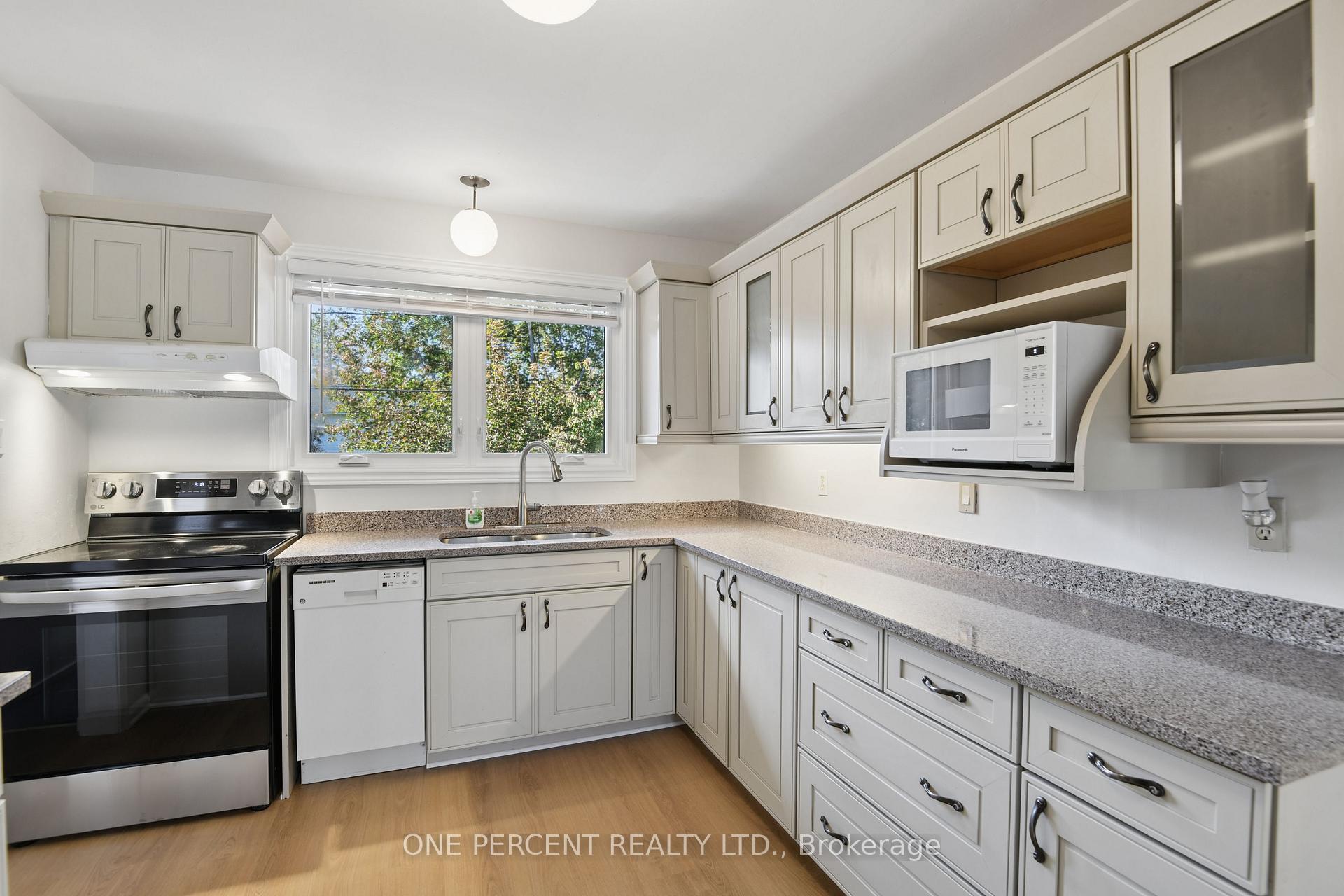 Photo 14 of 1240 Field Street, Ottawa, Bel Air Park — HOMEH