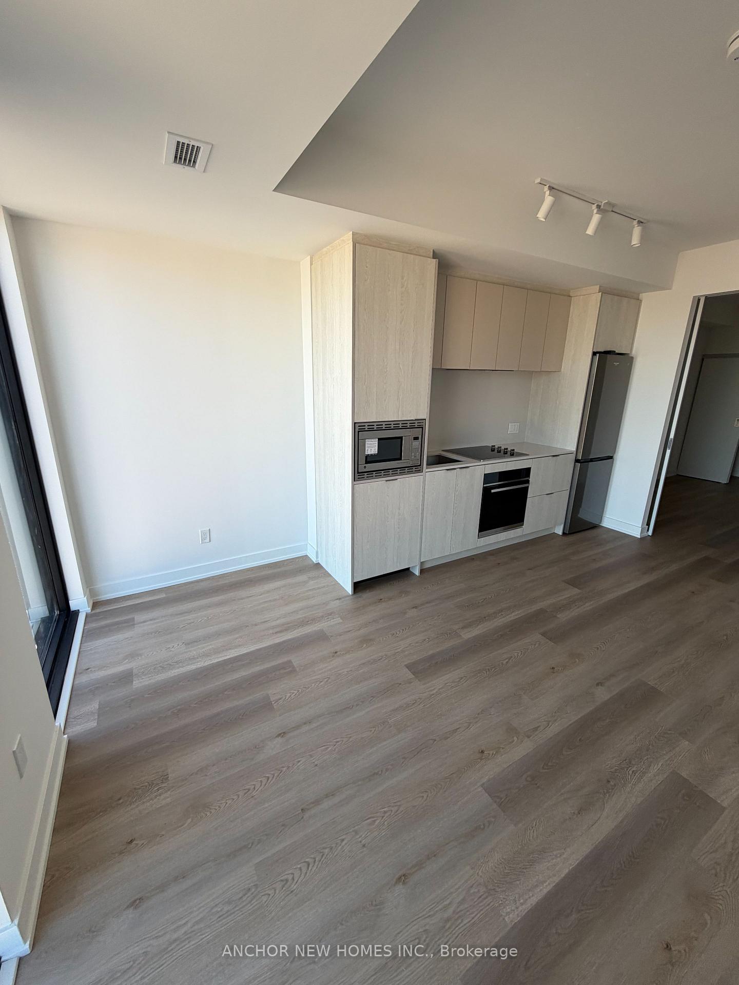 Photo 12 of 91-Unit 1207 John St Street, Hamilton, Corktown — HOMEH