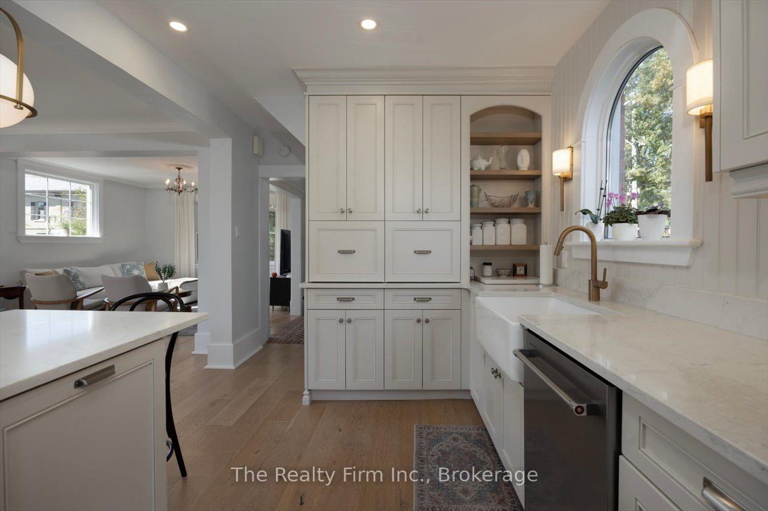 Photo 11 of 101 St Vincent Street N, Stratford — HOMEH