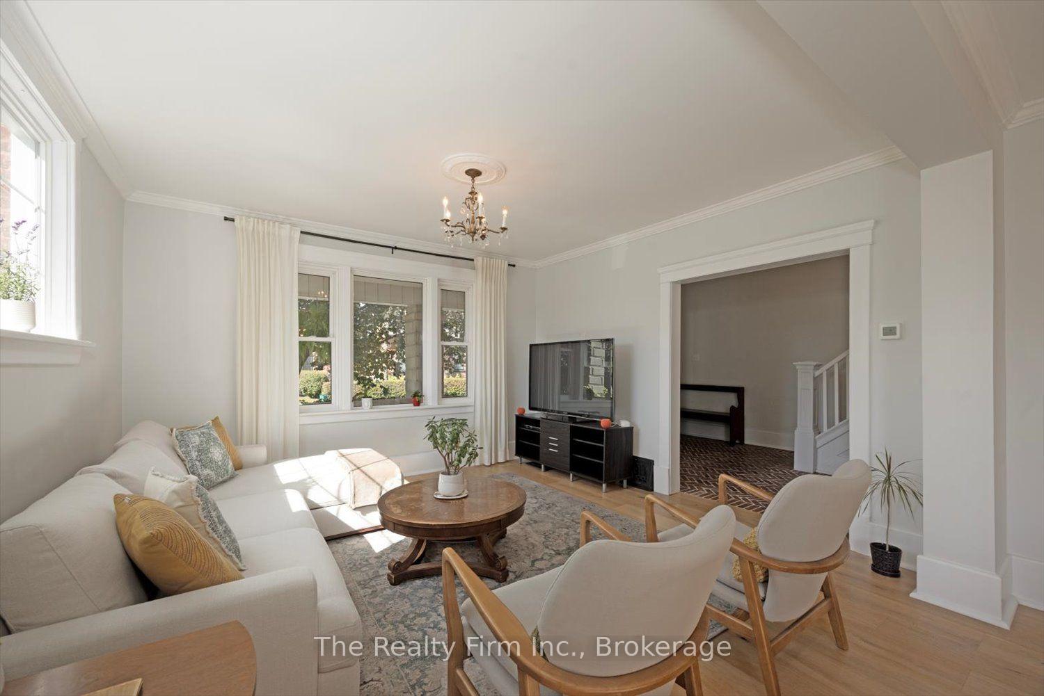 Photo 16 of 101 St Vincent Street N, Stratford — HOMEH