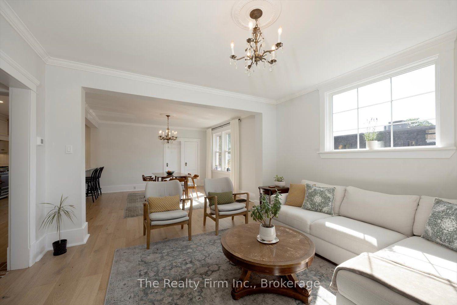 Photo 17 of 101 St Vincent Street N, Stratford — HOMEH