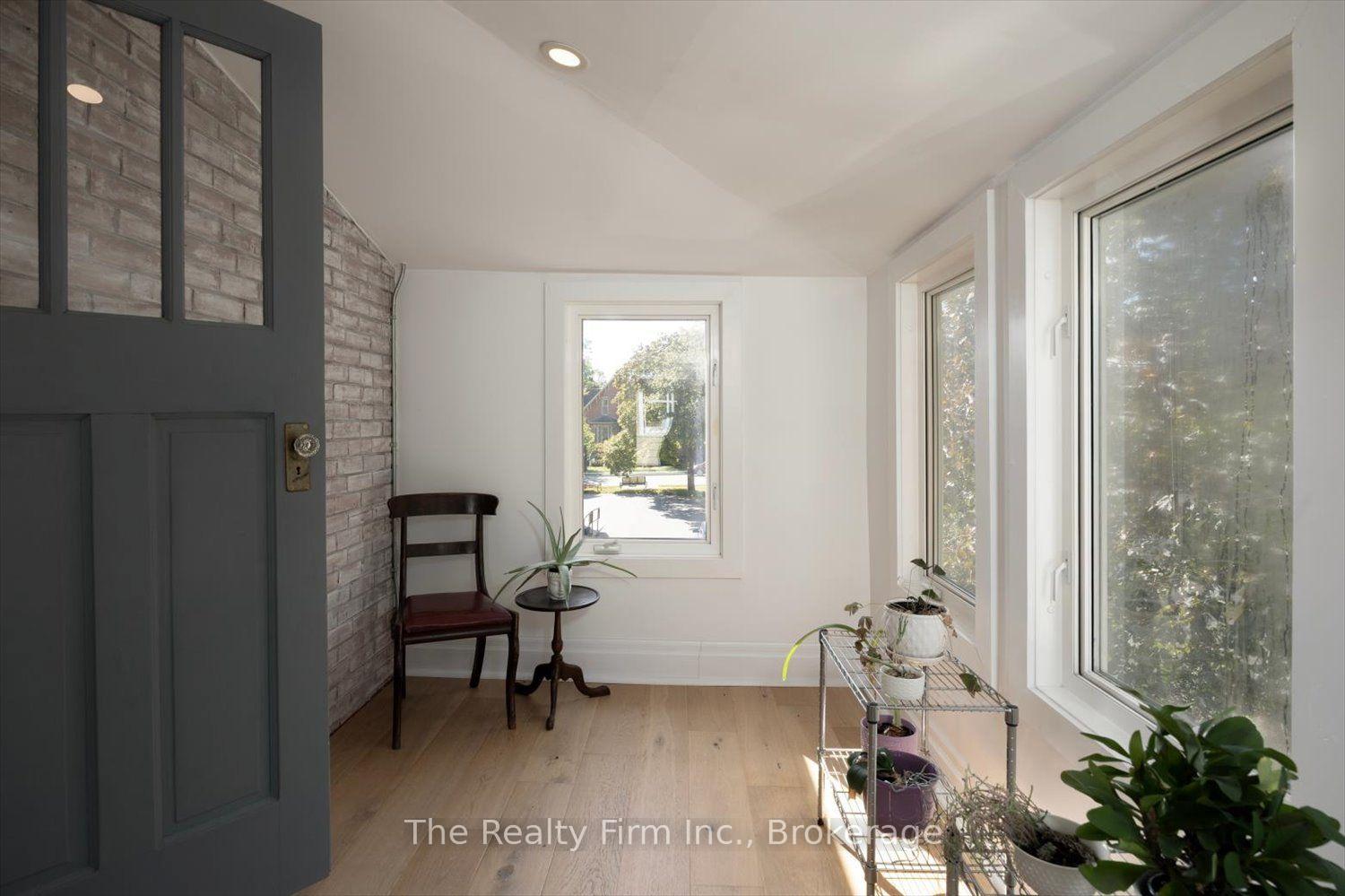 Photo 30 of 101 St Vincent Street N, Stratford — HOMEH