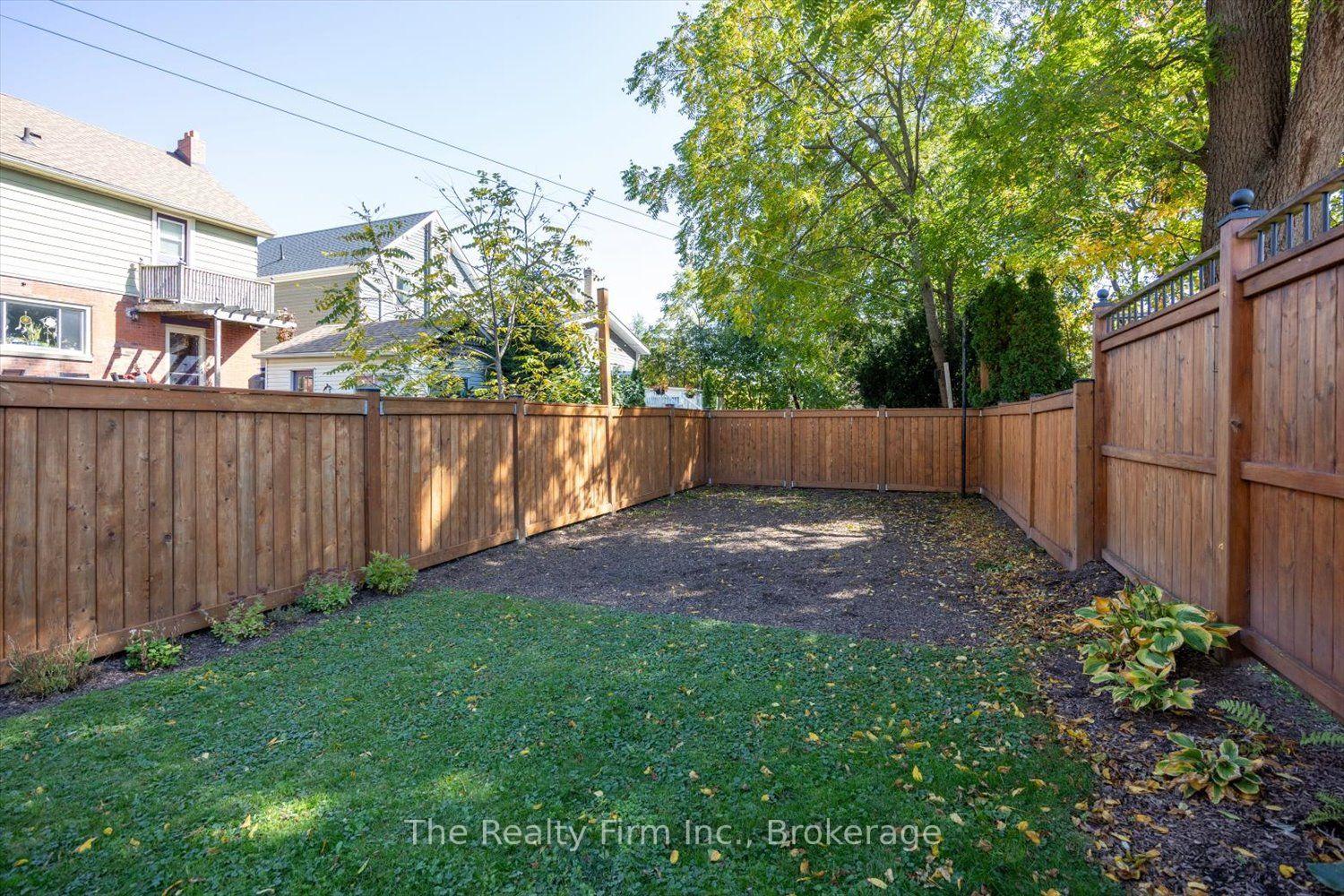 Photo 41 of 101 St Vincent Street N, Stratford — HOMEH