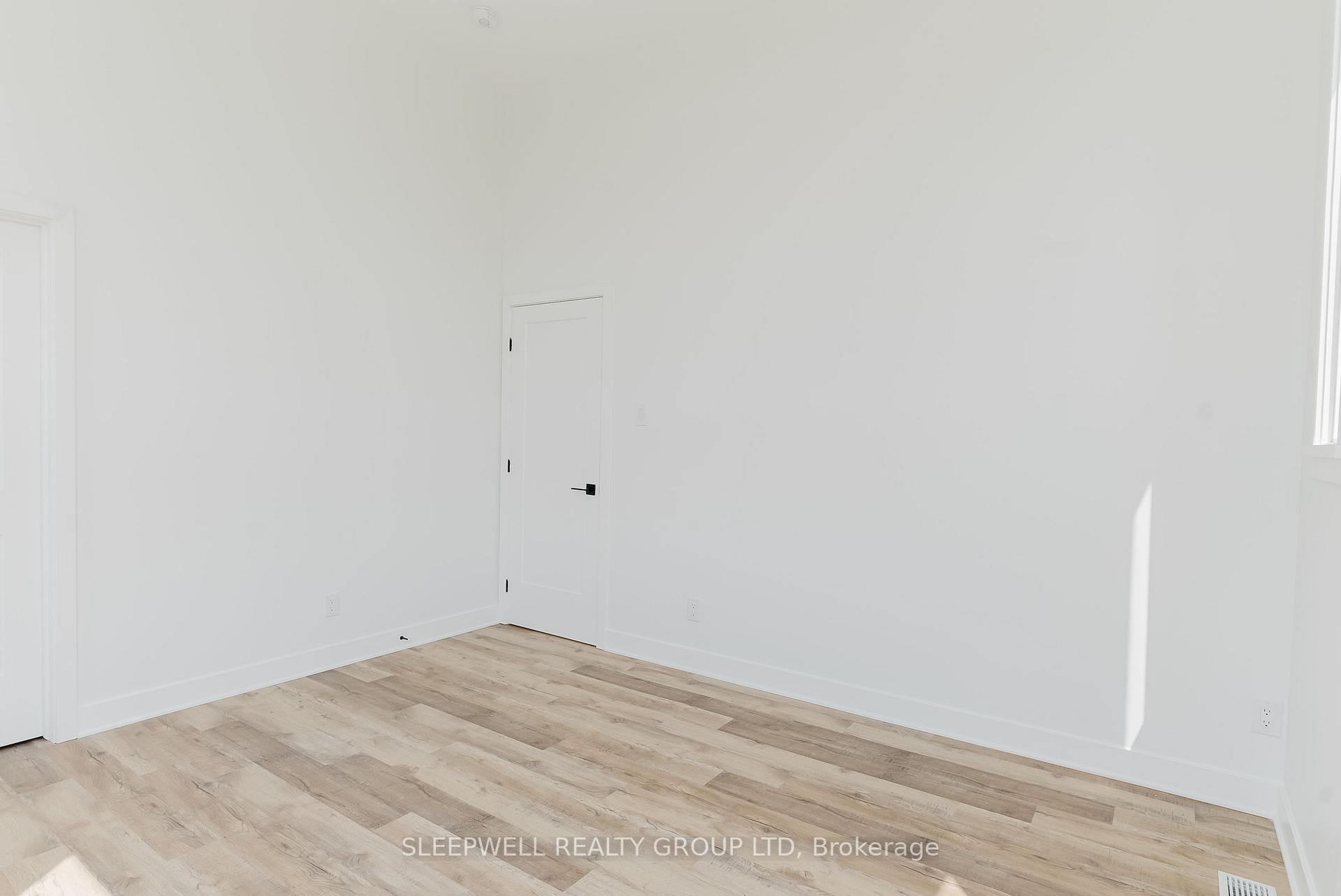 Photo 14 of Unit 9, 845 Champlain Street, Ottawa, Chatelaine Village — HOMEH