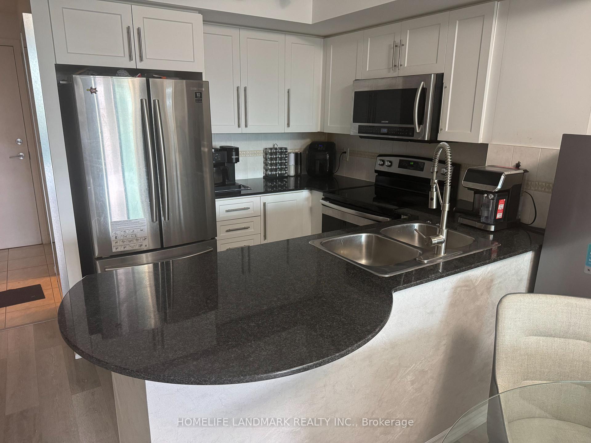Photo 16 of Unit # 405, 17 Barberry Place, North York, Bayview Village — HOMEH