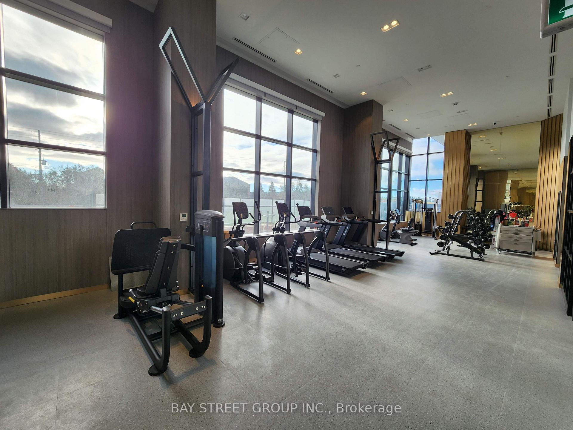 Photo 13 of Unit 521, 395 Dundas Street W, Oakville, Glenorchy — HOMEH