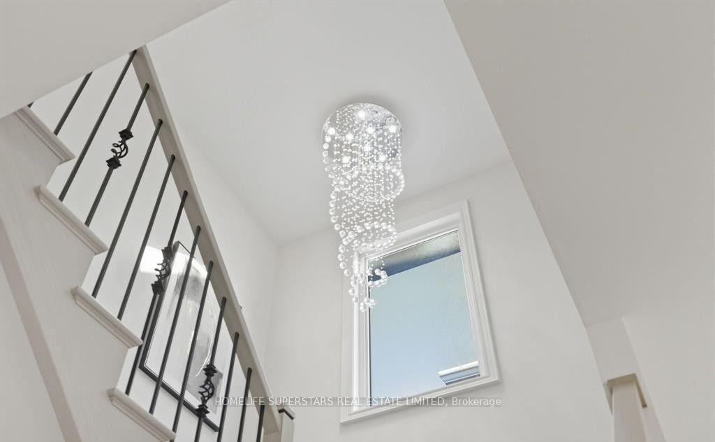 Photo 8 of 7403 Sherrilee Crescent, Niagara Falls, Brown — HOMEH