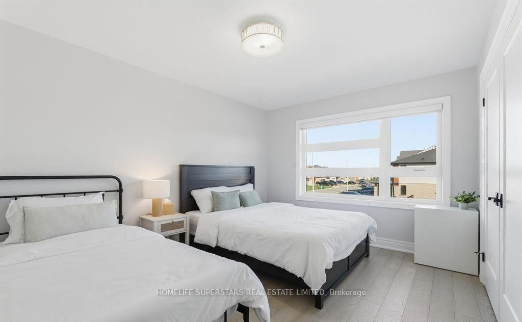 Photo 15 of 7403 Sherrilee Crescent, Niagara Falls, Brown — HOMEH