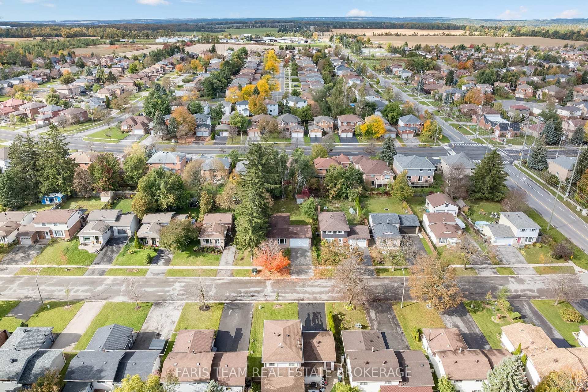 Photo 25 of 97 Janice Drive, Barrie, Sunnidale — HOMEH