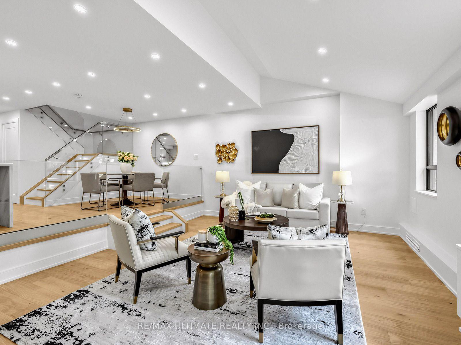Photo 4 of Unit 308, 40 Sylvan Valley Way, Toronto, Bedford Park-Nortown — HOMEH