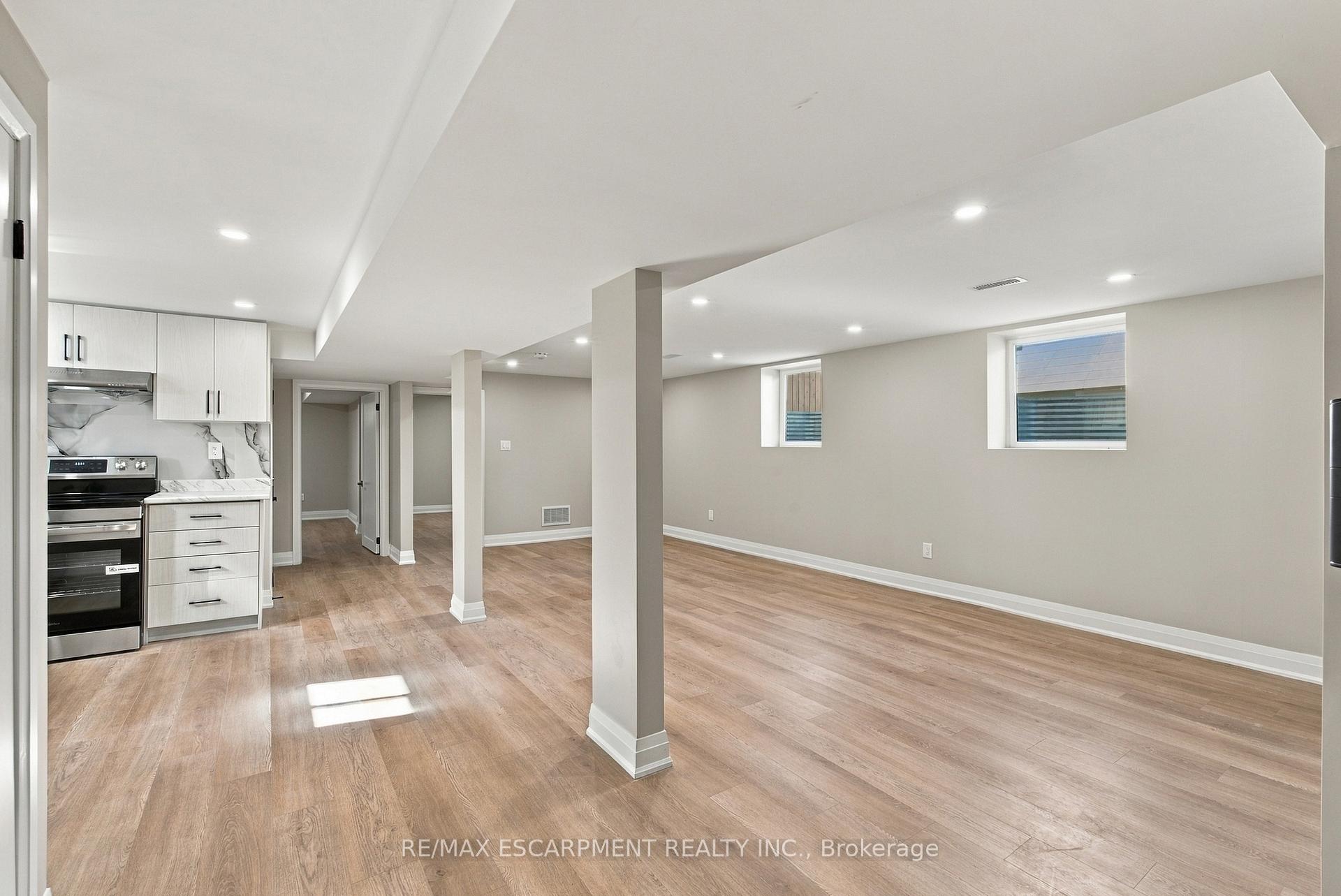 Photo 5 of Unit Lower, 46 Bobolink Road, Hamilton, Bruleville — HOMEH