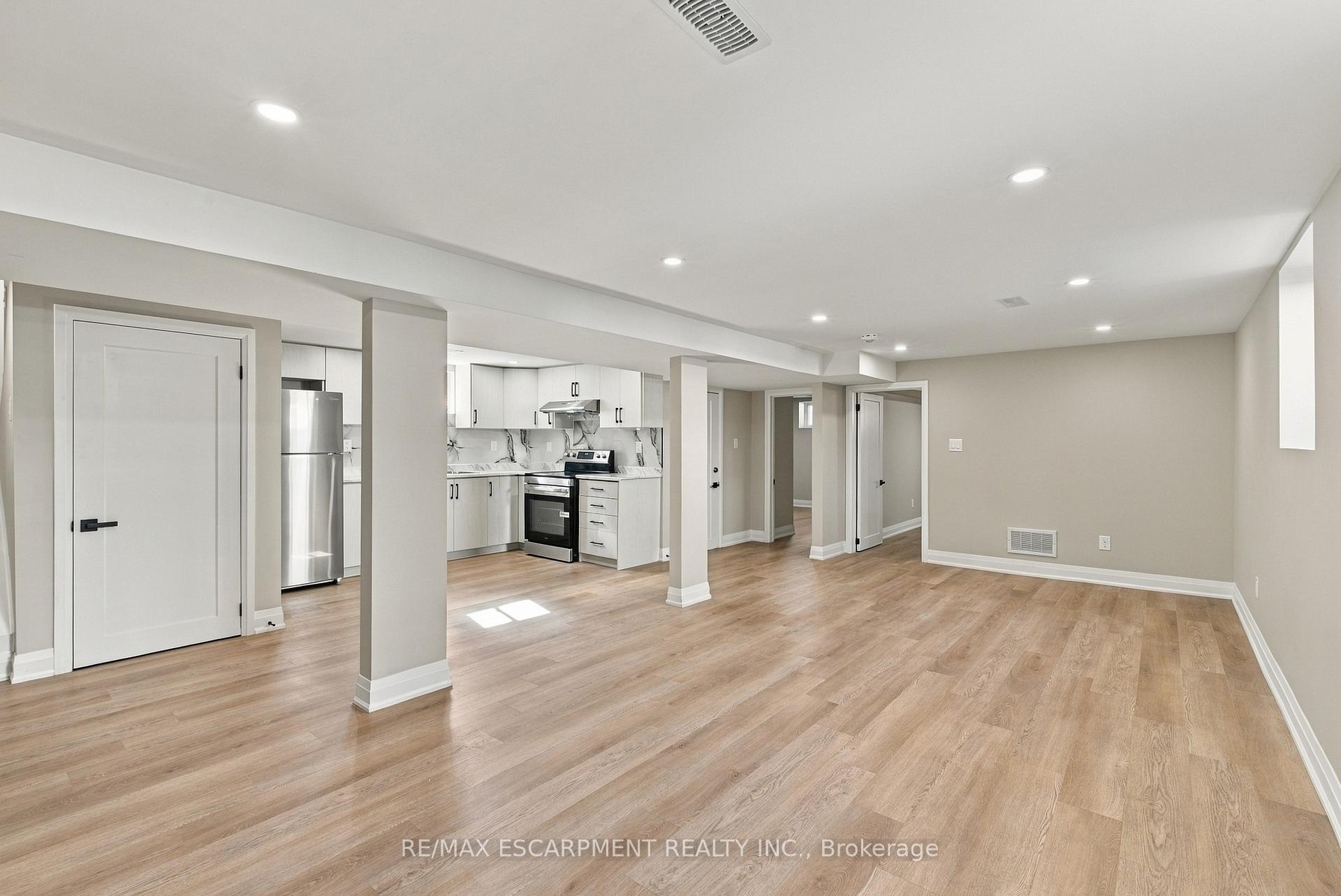 Photo 9 of Unit Lower, 46 Bobolink Road, Hamilton, Bruleville — HOMEH