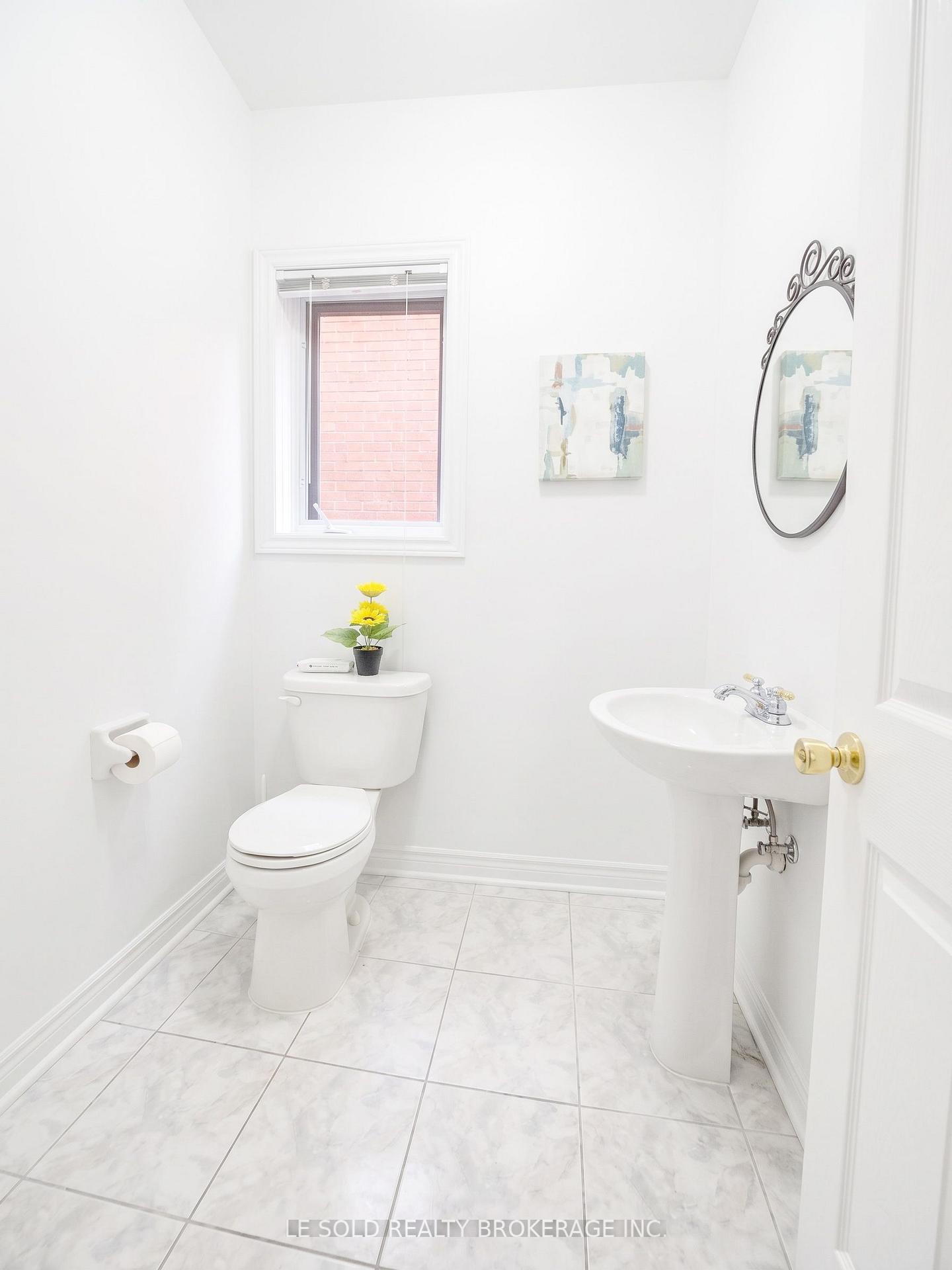 Photo 14 of 76 Larratt Lane, Richmond Hill, Westbrook — HOMEH