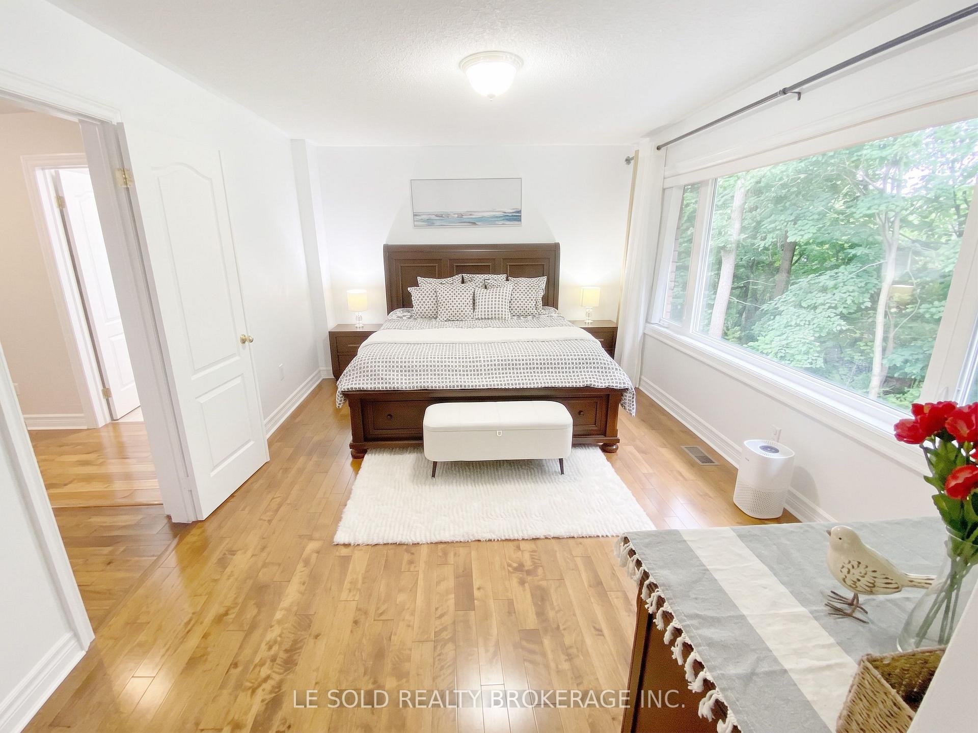 Photo 16 of 76 Larratt Lane, Richmond Hill, Westbrook — HOMEH