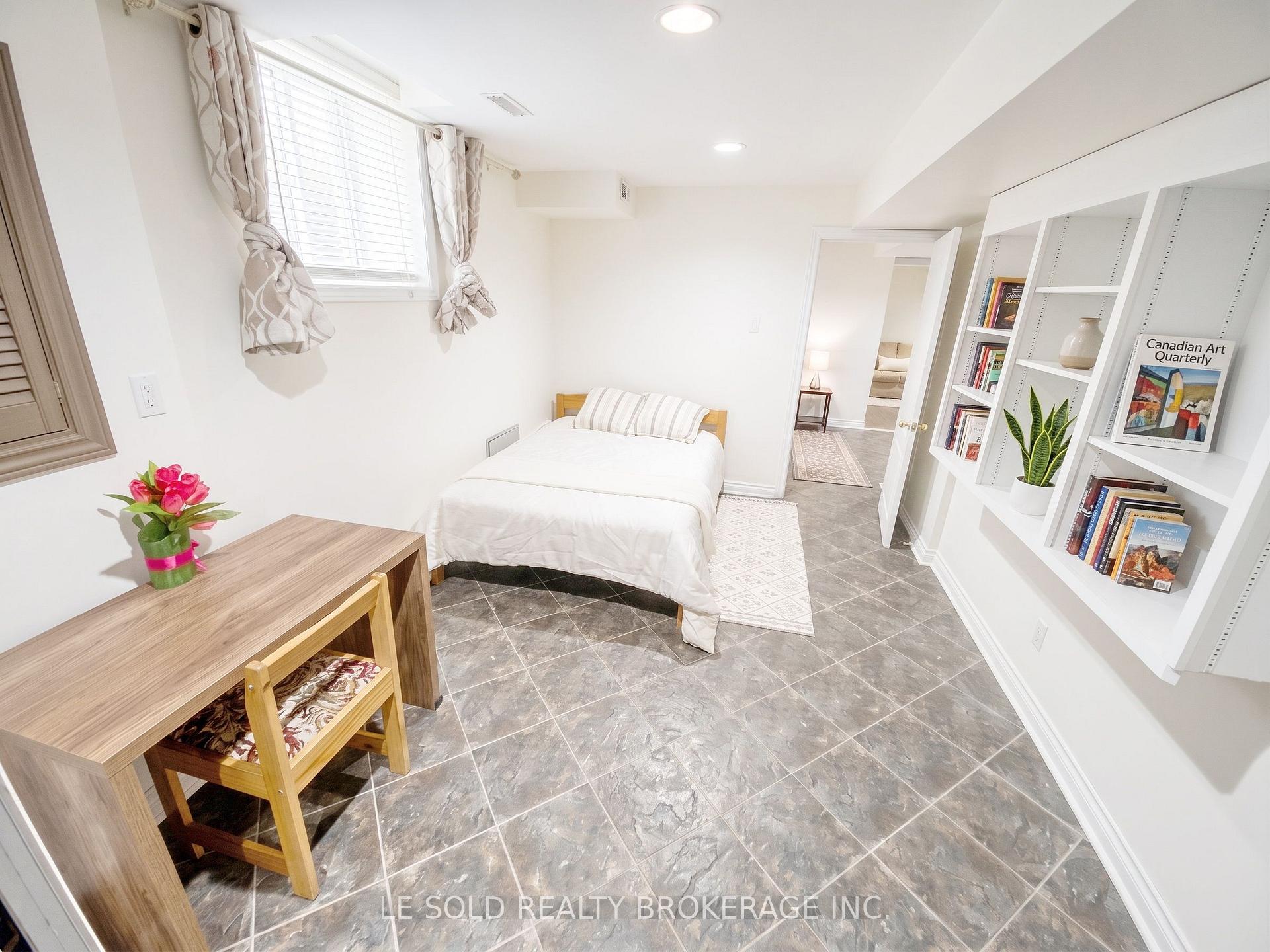 Photo 37 of 76 Larratt Lane, Richmond Hill, Westbrook — HOMEH