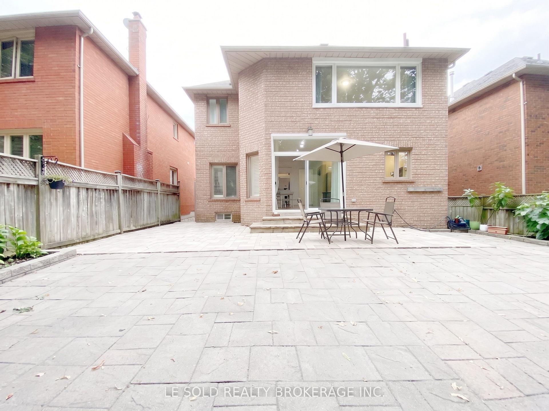 Photo 39 of 76 Larratt Lane, Richmond Hill, Westbrook — HOMEH