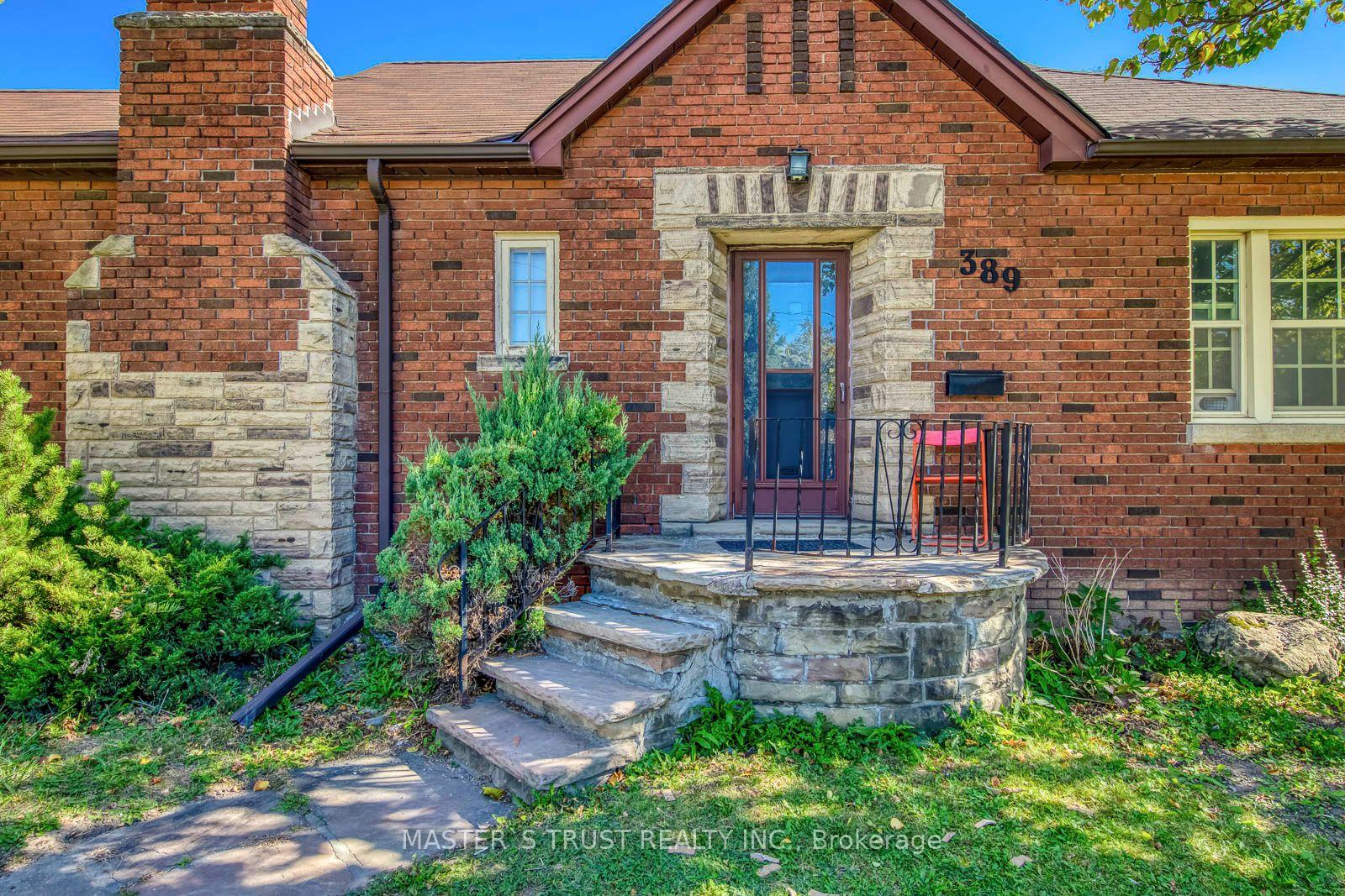 Photo 2 of 389 Lawrence Avenue W, Toronto, Bedford Park-Nortown — HOMEH