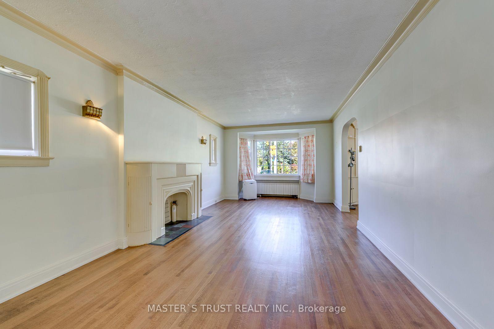 Photo 7 of 389 Lawrence Avenue W, Toronto, Bedford Park-Nortown — HOMEH