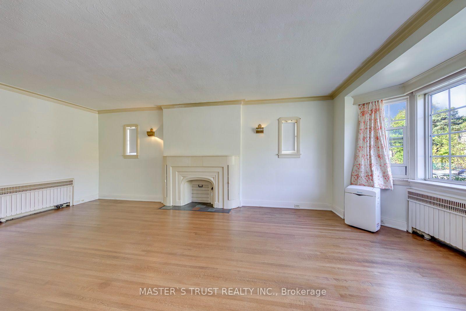 Photo 9 of 389 Lawrence Avenue W, Toronto, Bedford Park-Nortown — HOMEH