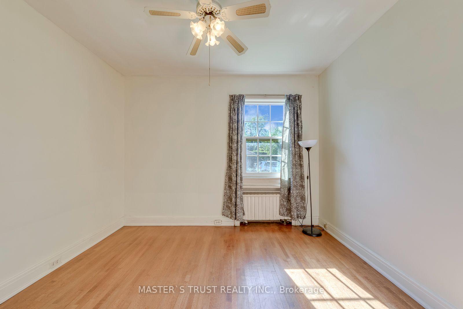 Photo 21 of 389 Lawrence Avenue W, Toronto, Bedford Park-Nortown — HOMEH
