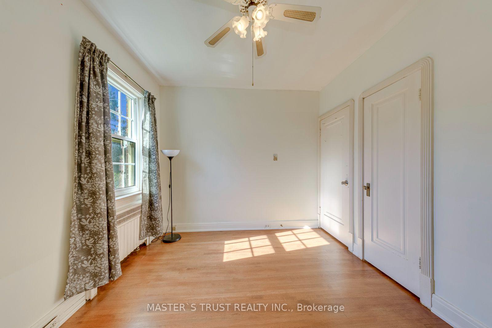 Photo 22 of 389 Lawrence Avenue W, Toronto, Bedford Park-Nortown — HOMEH