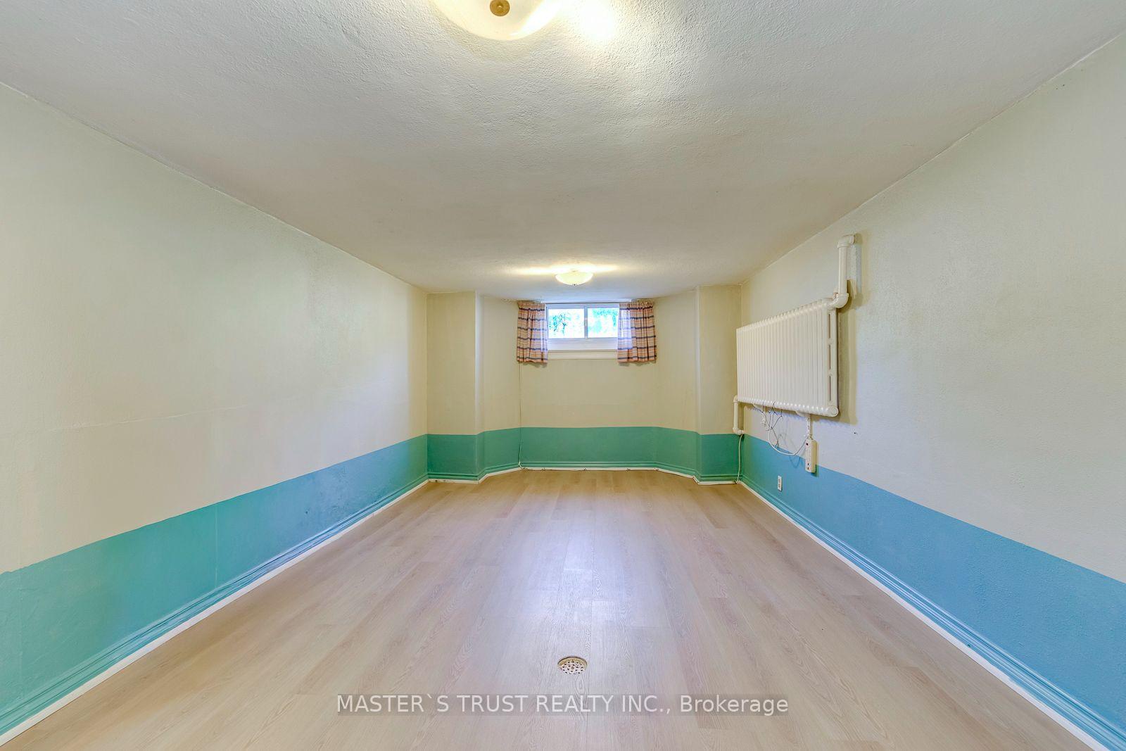 Photo 27 of 389 Lawrence Avenue W, Toronto, Bedford Park-Nortown — HOMEH