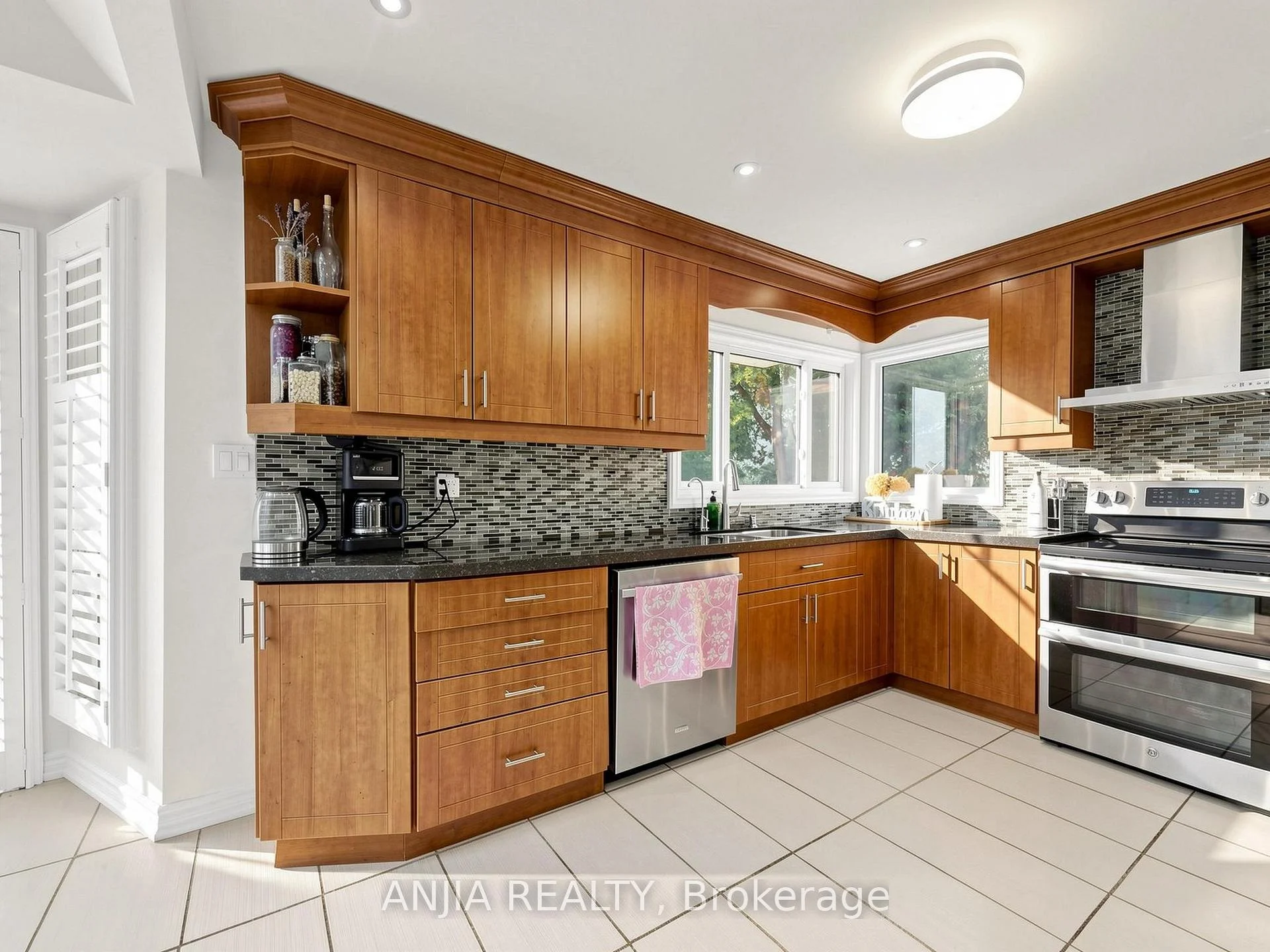 Photo 15 of 50 Hollingham Road, Markham, Unionville — HOMEH