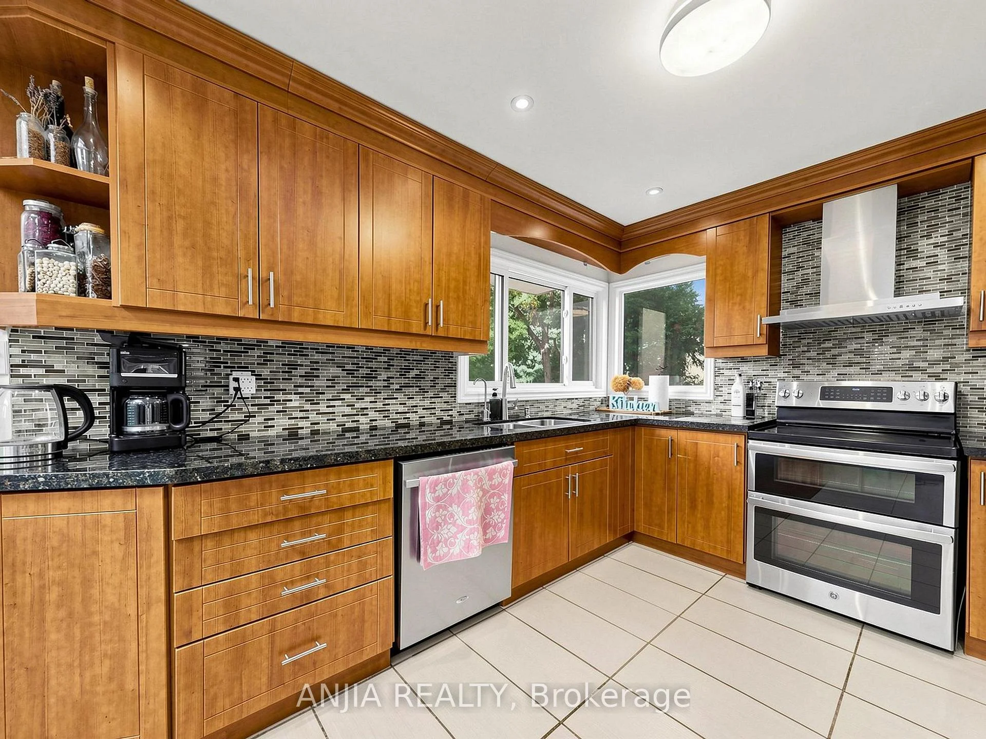 Photo 16 of 50 Hollingham Road, Markham, Unionville — HOMEH