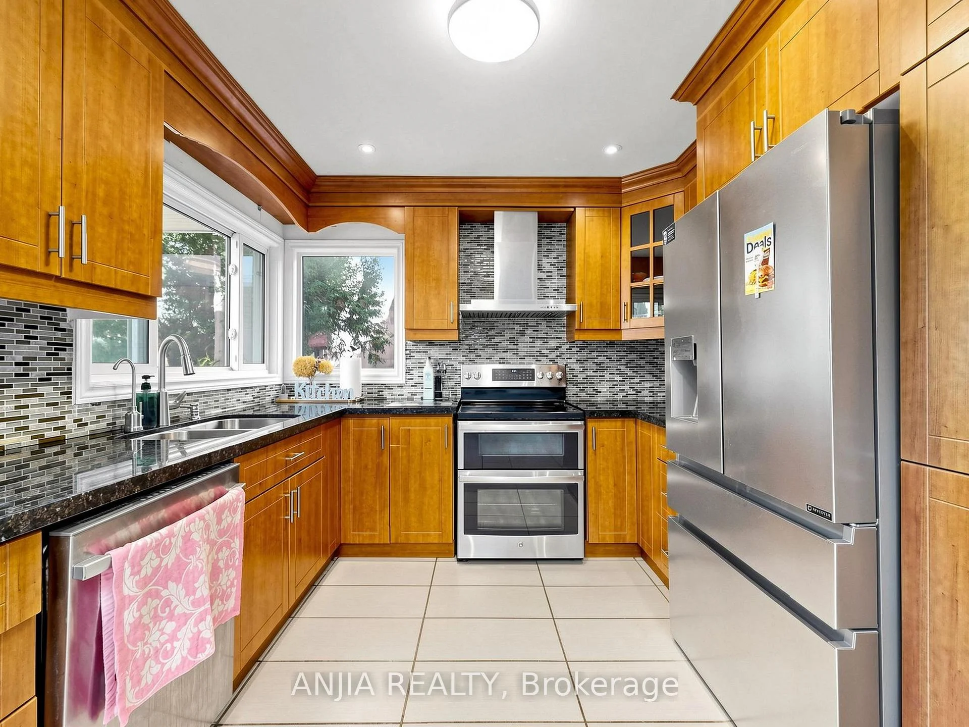 Photo 17 of 50 Hollingham Road, Markham, Unionville — HOMEH
