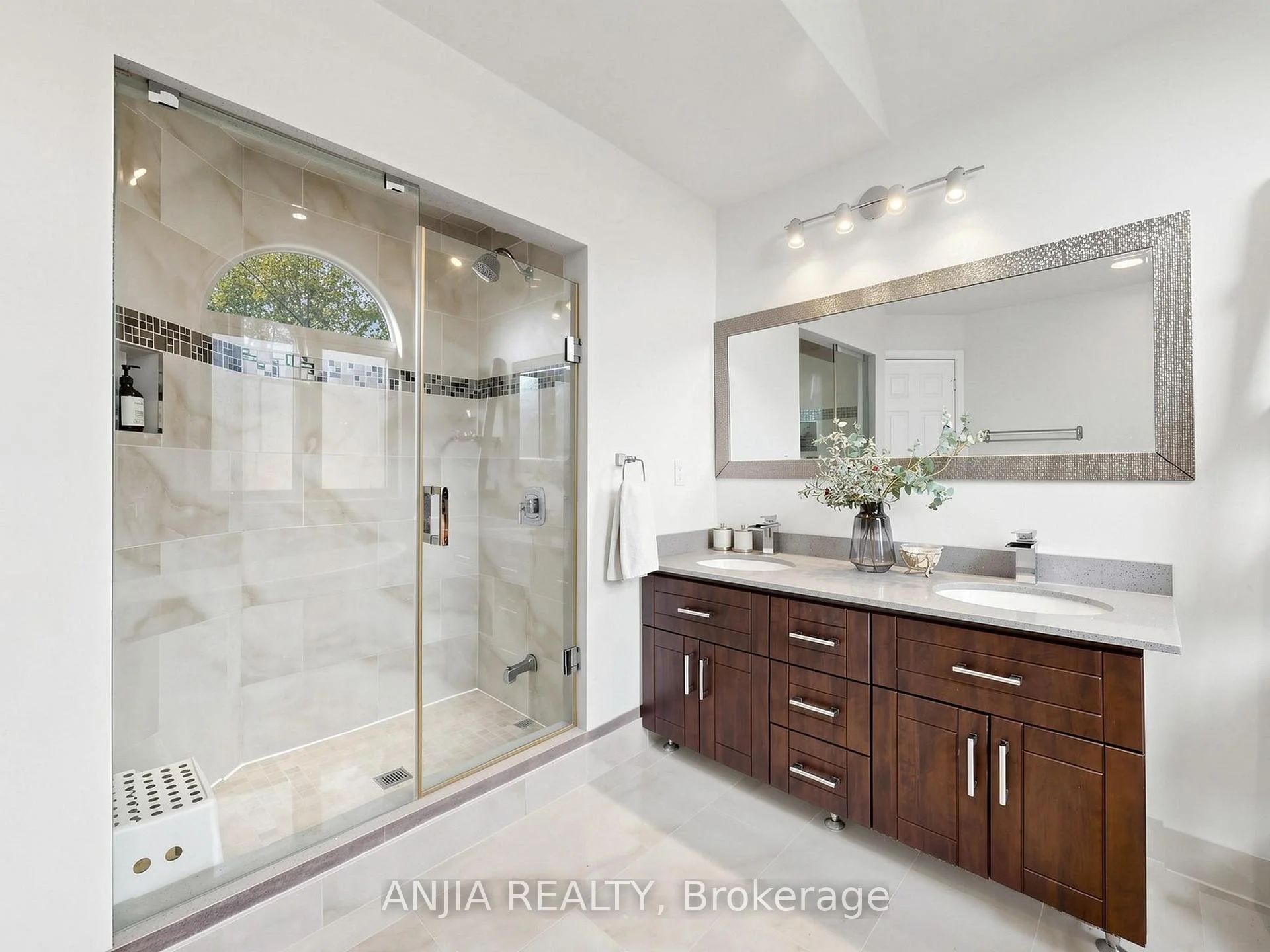 Photo 27 of 50 Hollingham Road, Markham, Unionville — HOMEH
